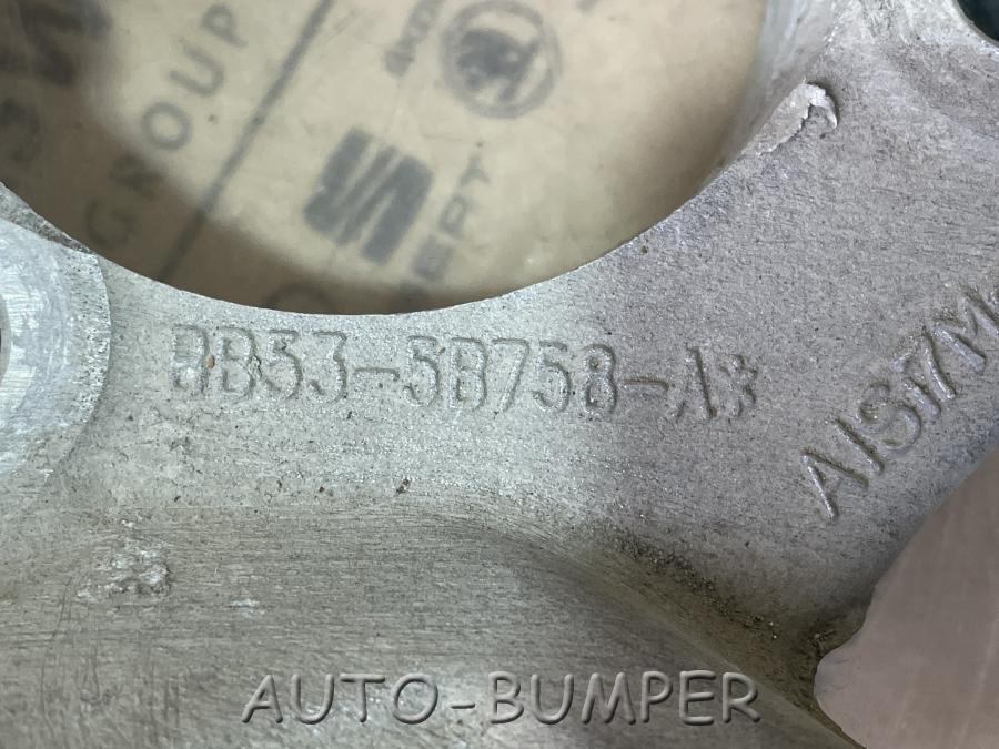 Ford Explorer 5 2011- Кулак задний правый BB535B758A, DB5Z5B758A
